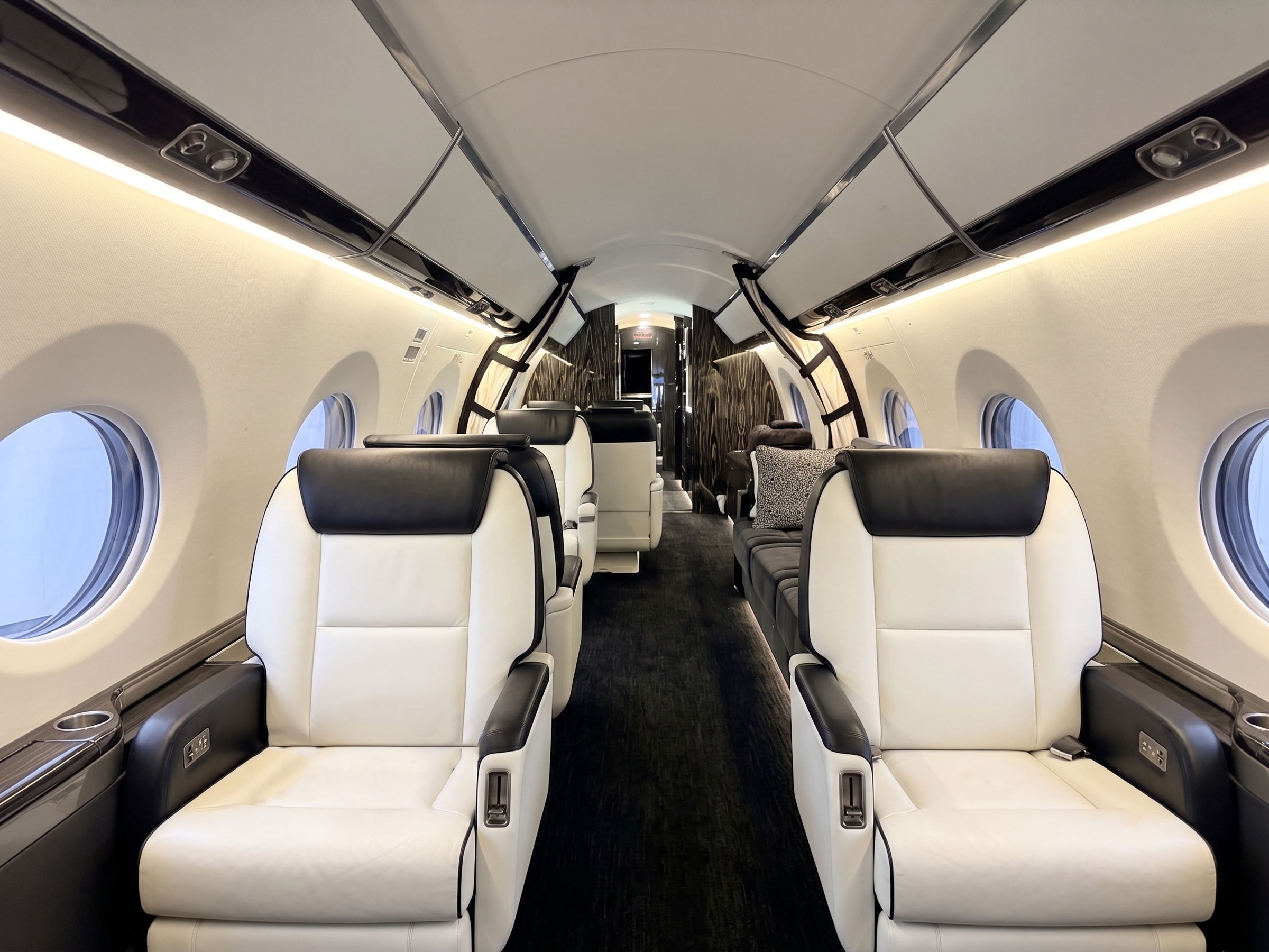 The G650ER cabin.